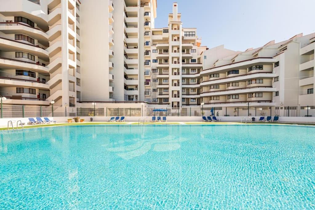 Aqua Magna Apartment Albufeira Luaran gambar